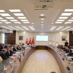 8-donem-toplu-sozlesme-gorusmeleri-devam-ediyor-bakan-isikhan-ile-sendika-temsilcileri-bir-araya-geldi-mj1lVtPw.jpg