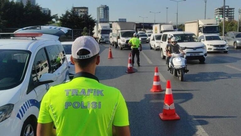 istanbullular-dikkat-cumartesi-bu-yollar-trafige-kapali-nSfHJNPg.jpg