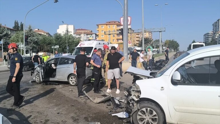 kirikkalede-polis-araciyla-kaza-3-yarali-OJVbctUi.jpg