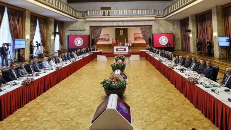 tbmm-baskani-kurtulmus-duyurdu-bir-sonraki-komisyon-toplantisinda-sehit-yakinlari-ve-gaziler-dinlenecek-1UTAcb5x.jpg
