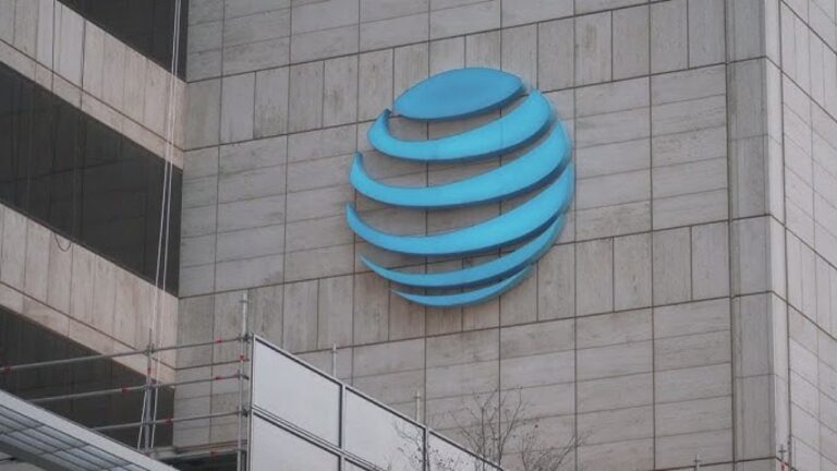 telekom-devinden-dev-satin-alma-fSB6yOJy.jpg