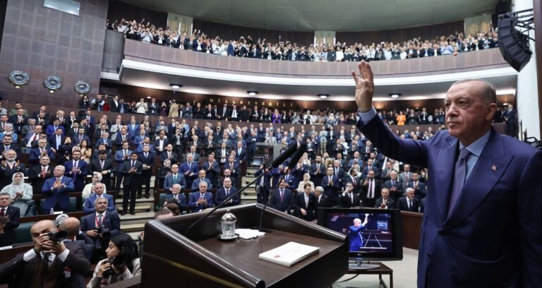 yandas-medyadan-iktidara-elestiri-yagmuru-aPNHRBDQ.jpg