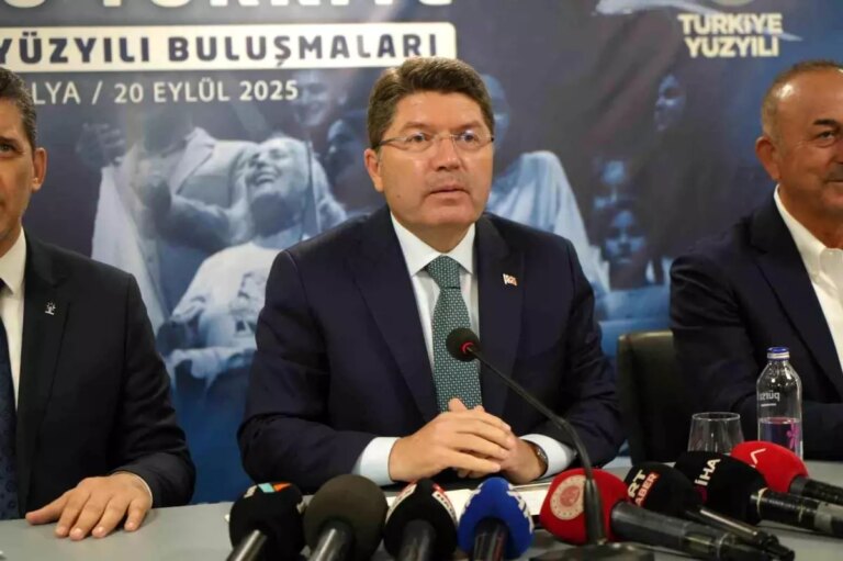 adalet-bakani-tunc-bugunku-yargi-darbeciye-vesayetciye-gecit-vermiyor-su7uf2zY.jpg