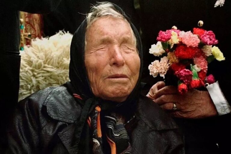 baba-vangadan-2026-yili-icin-urkuten-kehanetler-uzaylilarla-temas-icin-tarih-verdi-Uw53kV47.jpg