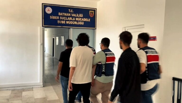 batmanda-yasa-disi-bahis-operasyonunda-3-gozalti-pDG9lZGp.jpg