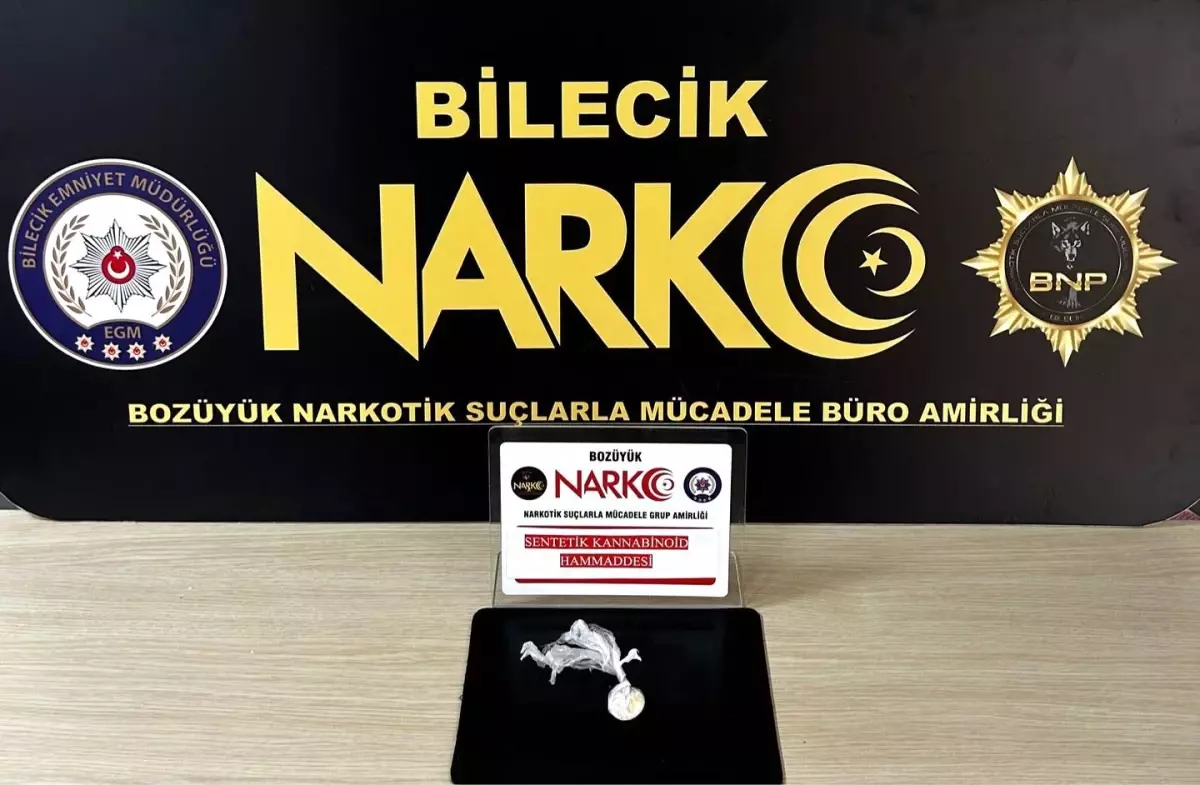 bilecikte-uyusturucu-operasyonu-4-gozalti-2DicKuHq.jpg