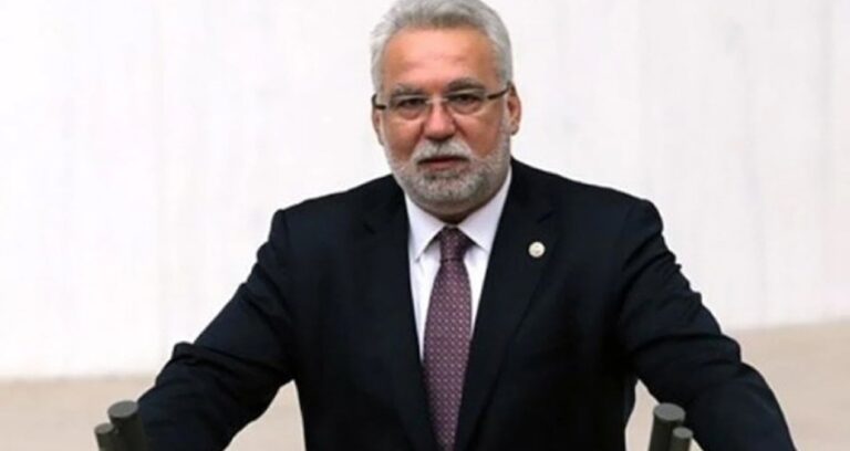 eski-akp-vekili-kocabiyiktan-iktidara-ozgur-ozel-elestirisi-nWxAEsvL.jpg