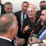 iceride-kongre-disarida-gerginlik-chp-istanbul-il-kongresini-durdurma-kararini-teblig-ederken-tavirlari-dikkat-cekmisti-o-ismin-kim-oldugu-ortaya-cikti-AaAIeO5y.jpg