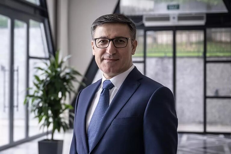 iki-demokrasi-ortak-ufuk-turkiye-ve-endonezyanin-kuresel-vizyonu-GRhQ8WZb.jpg