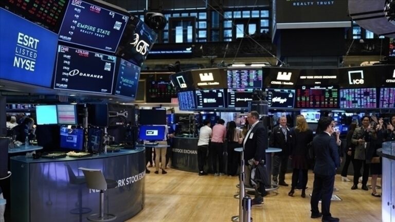 new-york-borsasi-dususle-acildi-25-eylul-2025-j7RN9Ejs.jpg