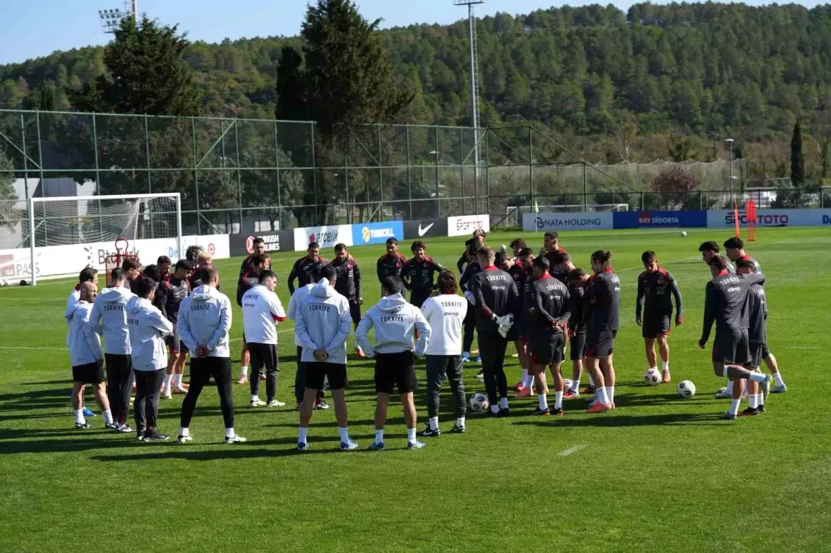 a milli futbol takimi gurcistan maci hazirliklarini tamamladi Te3prRh3.jpg