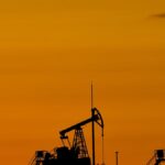 petrol fiyatlari hop oturup hop kalkiyor OwdqccXn.jpg