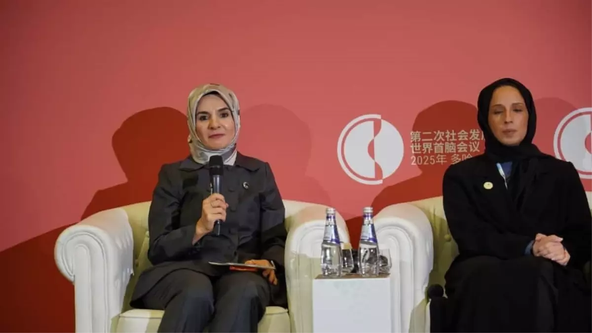 bakan goktas aileyi yeniden merkeze almak insanligin en acil sorumlulugudur VIsIJAY7.jpg