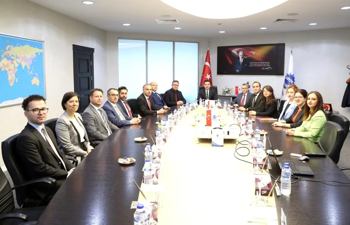 kayseride ticaret musavirleri ile ihracat firsatlari gorusuldu 34WQK8mD.jpg