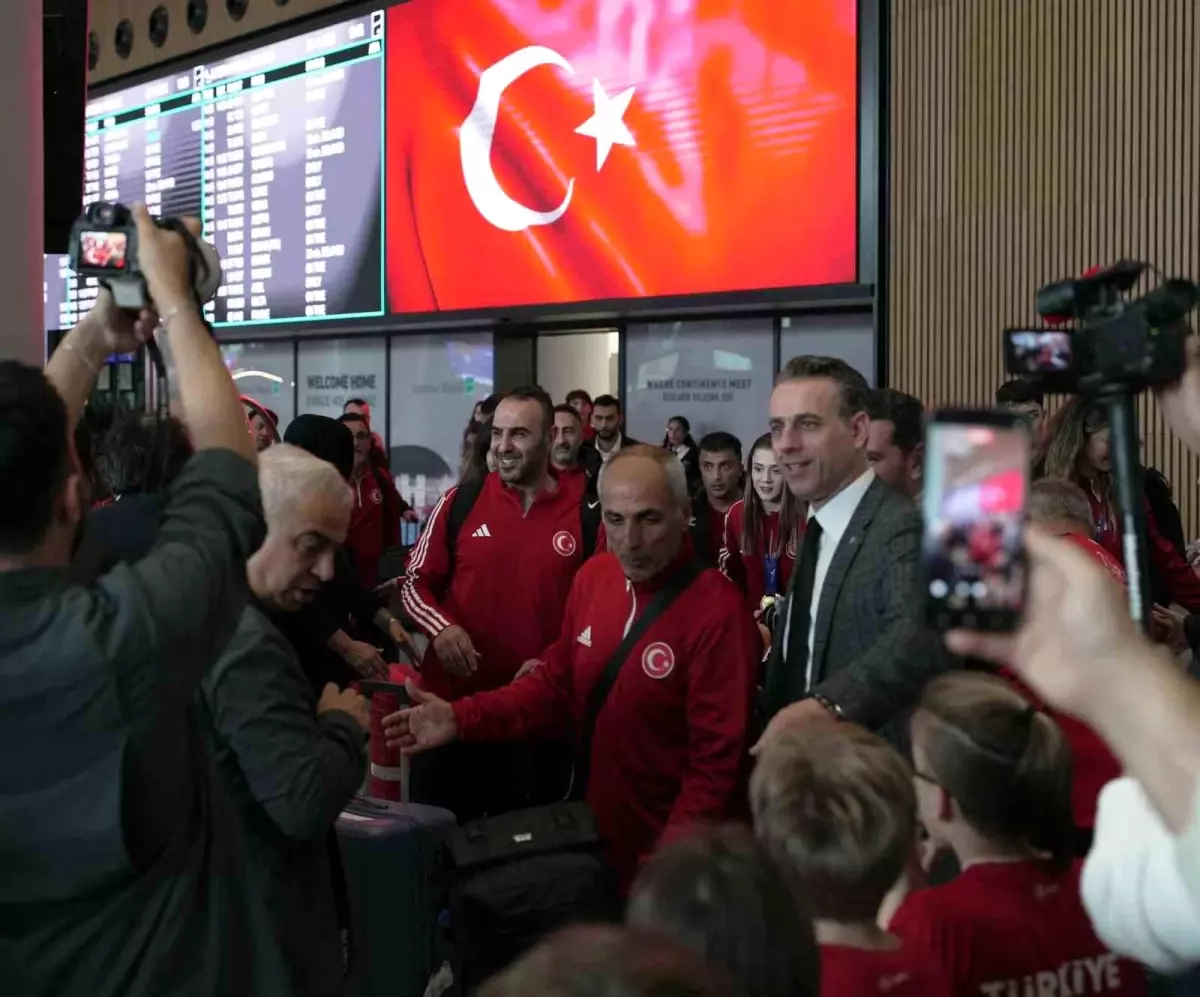 turkiye taekwondo milli takimi dunya sampiyonu oldu fLGEOHiT.jpg