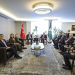 ozgur-ozelden-siyasi-ahlak-yasasi-vurgusu-EPVtRCyD