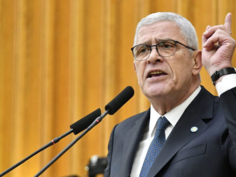 Müsavat Dervişoğlu’ndan AKP’ye geçenlere tepki: Açığınız varsa siyaseti bırakın