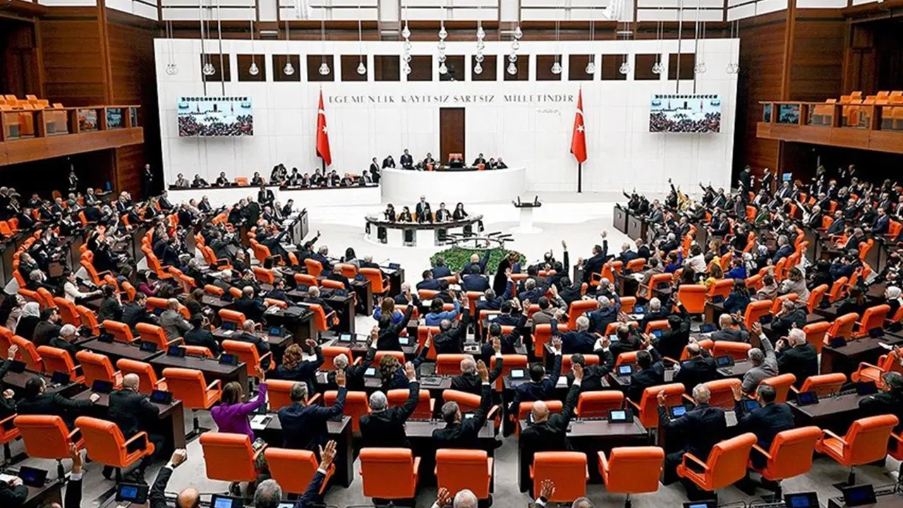 Öğrenci affında kapsam değişti: Polis Akademisi ve askeri eğitim kurumları düzenleme dışında